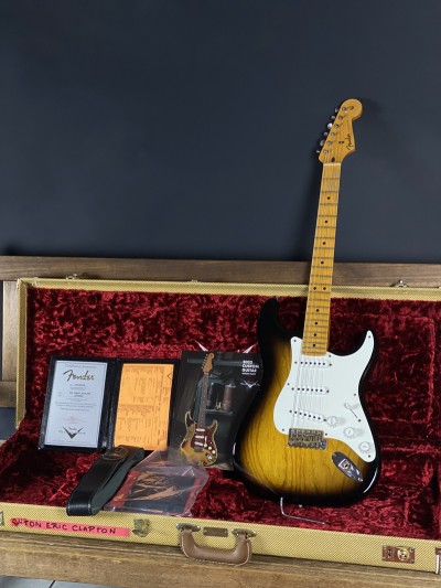 Fender 2022 Custom Shop Eric Clapton Journeyman Relic 2 Tone Sunburst